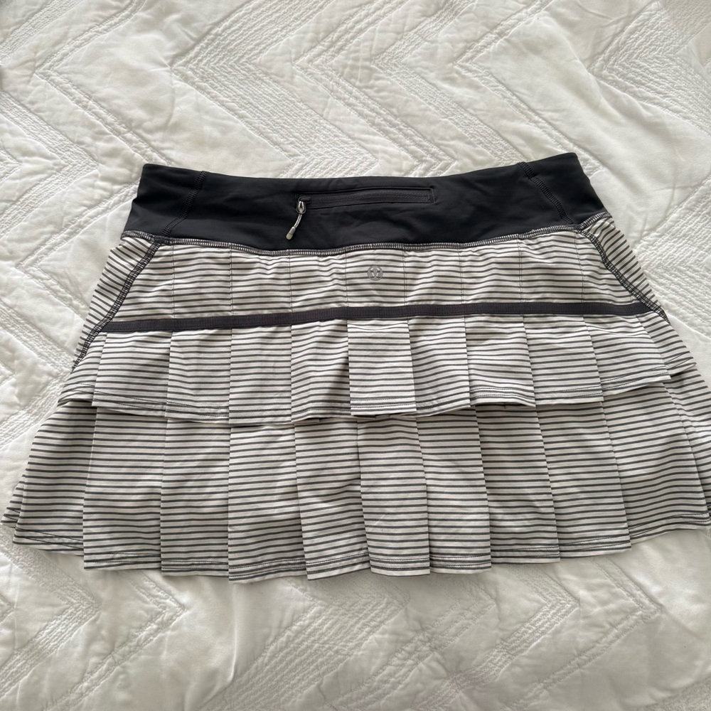Lululemon Black and White Striped Pleated Mini Skirt